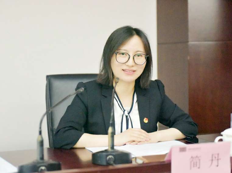 简丹书记讲话.JPG 简丹书记讲话.JPG